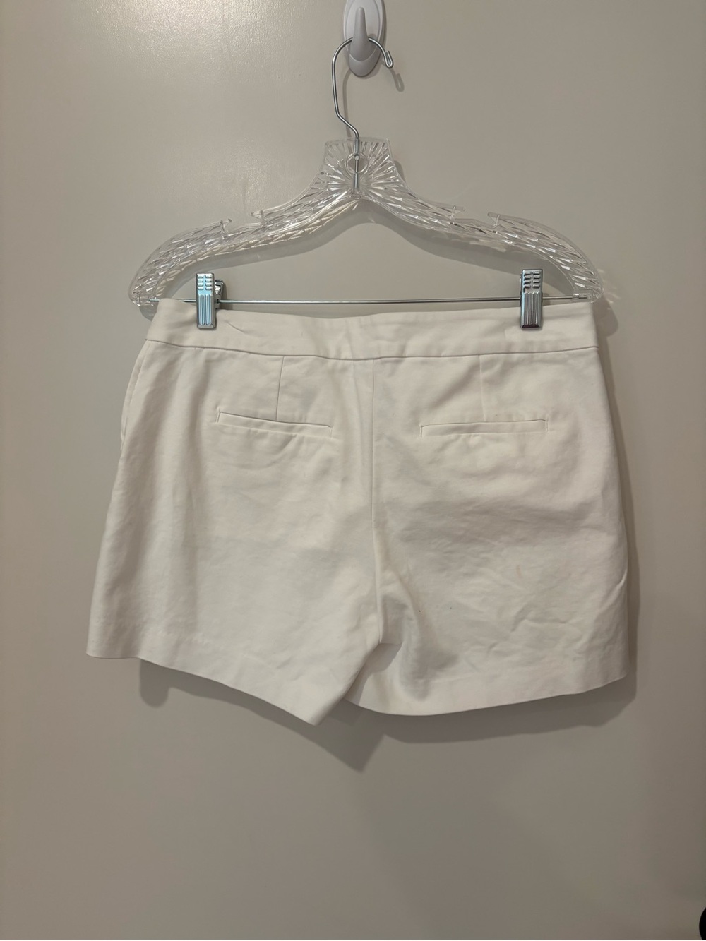 Lilly Pulitzer White Shorts Side Gold Button Tailored 4 - Picture 5 of 10